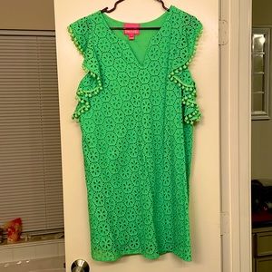 Lilly Pulitzer//Astara Dress in Patina Green Petite Sand Dollar Eyelet// Size L